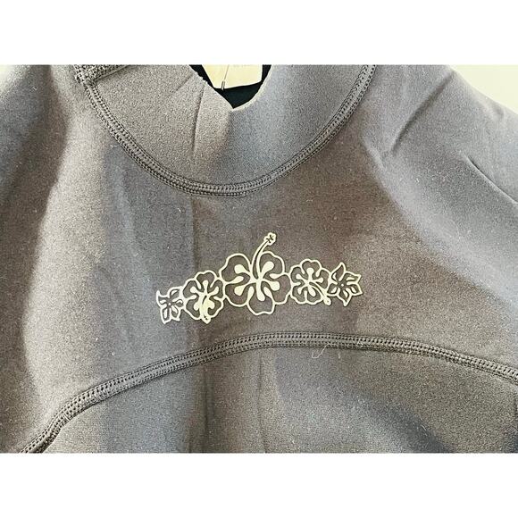 Bare Wetsuit size 12 - Picture 5 of 8